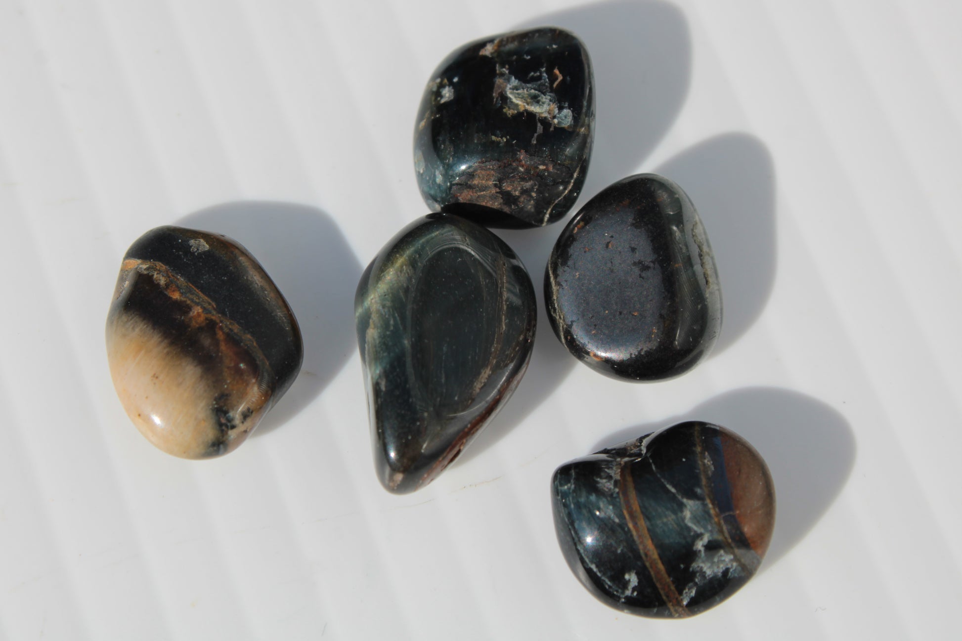 Blue Tigers Eye tiny tumbled stones  8-18mm 6-9g Rocks and Things