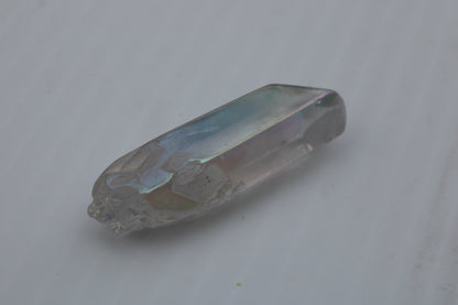 Aura Titanium electroplated Quartz crystals 7-10g Rocks and Things