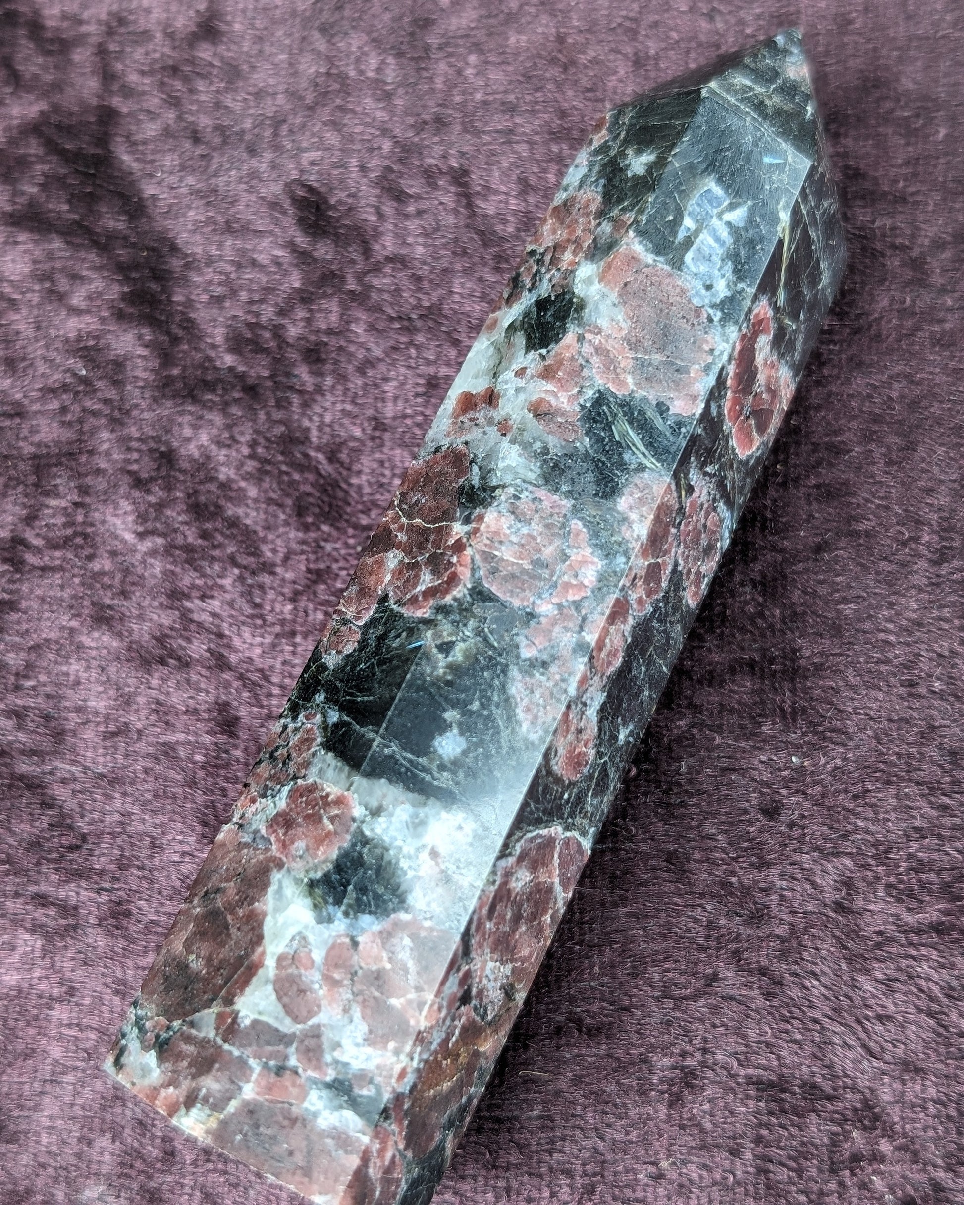 Garnet wand 99g Rocks and Things