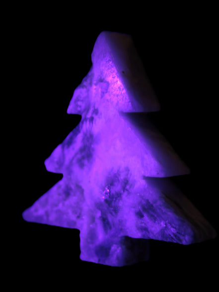 Fluorite Christmas tree 50mm 33g in UV ight