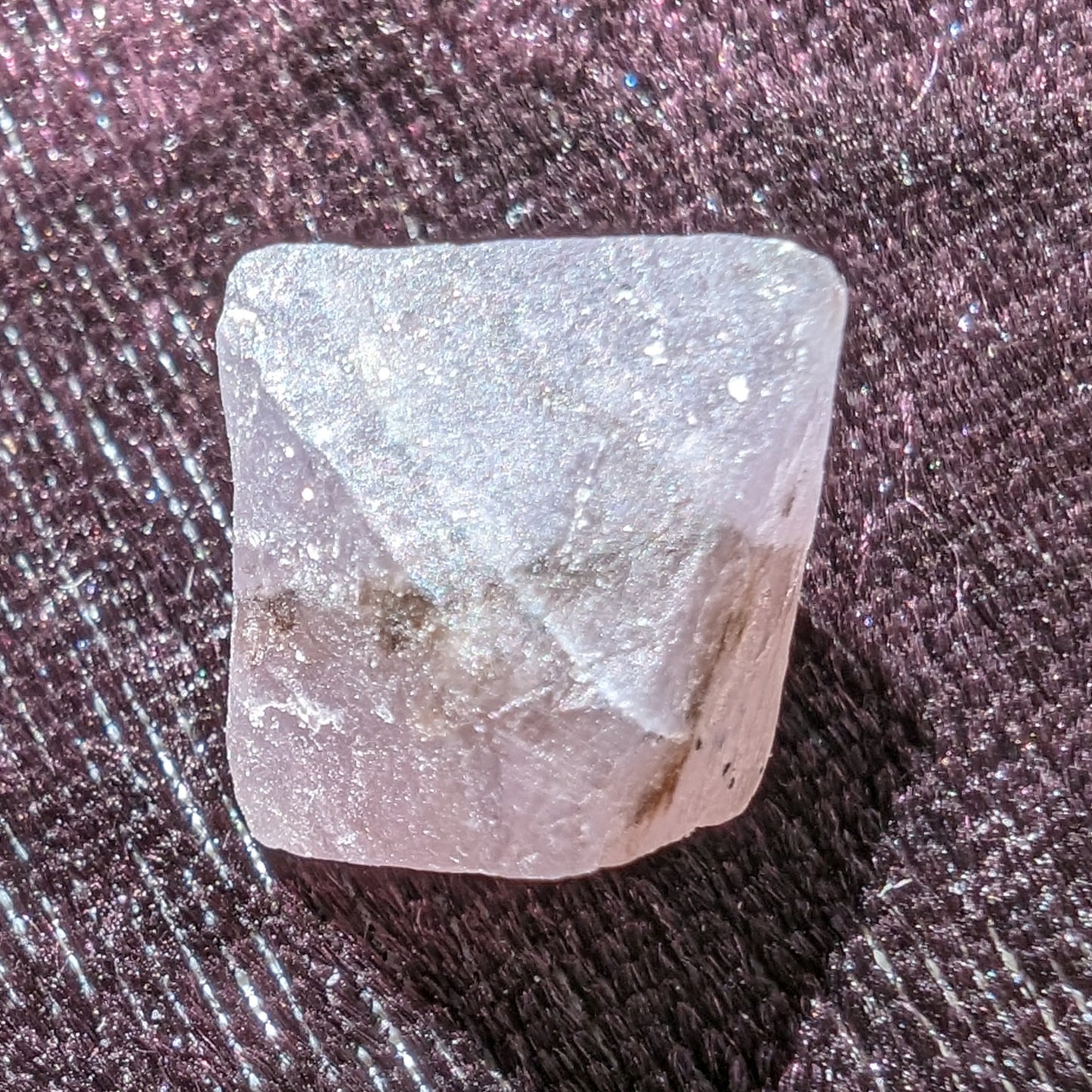 Fluorite octahedron crystal 2-7g