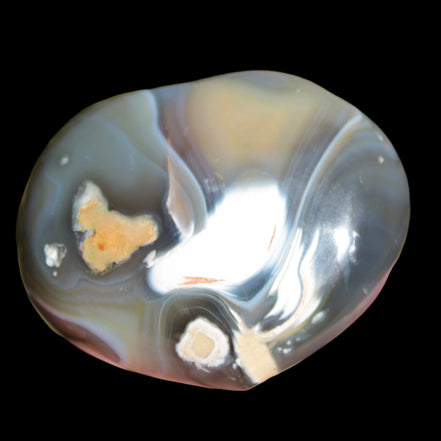 Killer Whale Agate heart 548g in sunlight - Rocks and Things Store