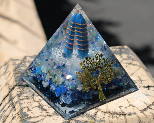 Orgone pyramid blue 112g Rocks and Things