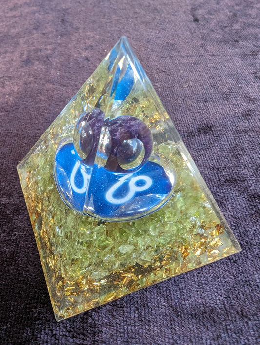 Orgone pyramid 63g Rocks and Things