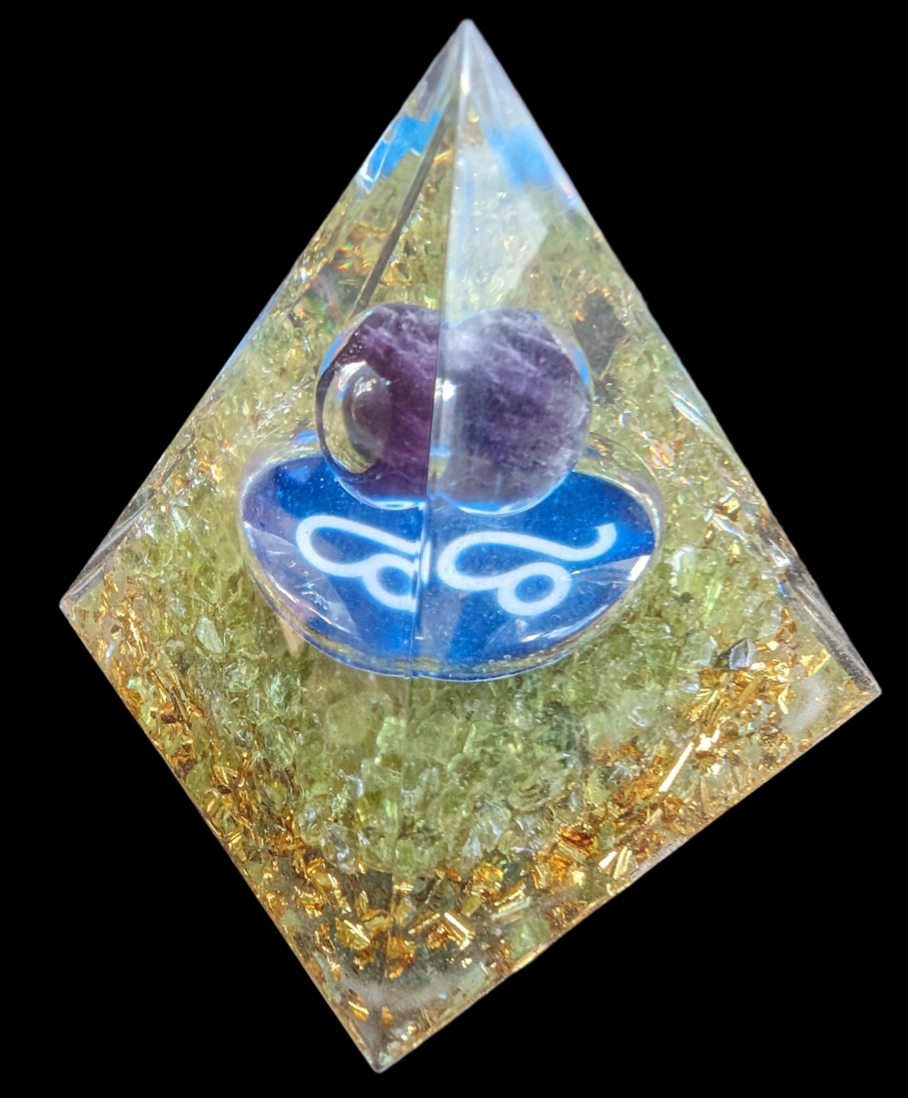 Orgone pyramid 63g - Rocks and Things Store