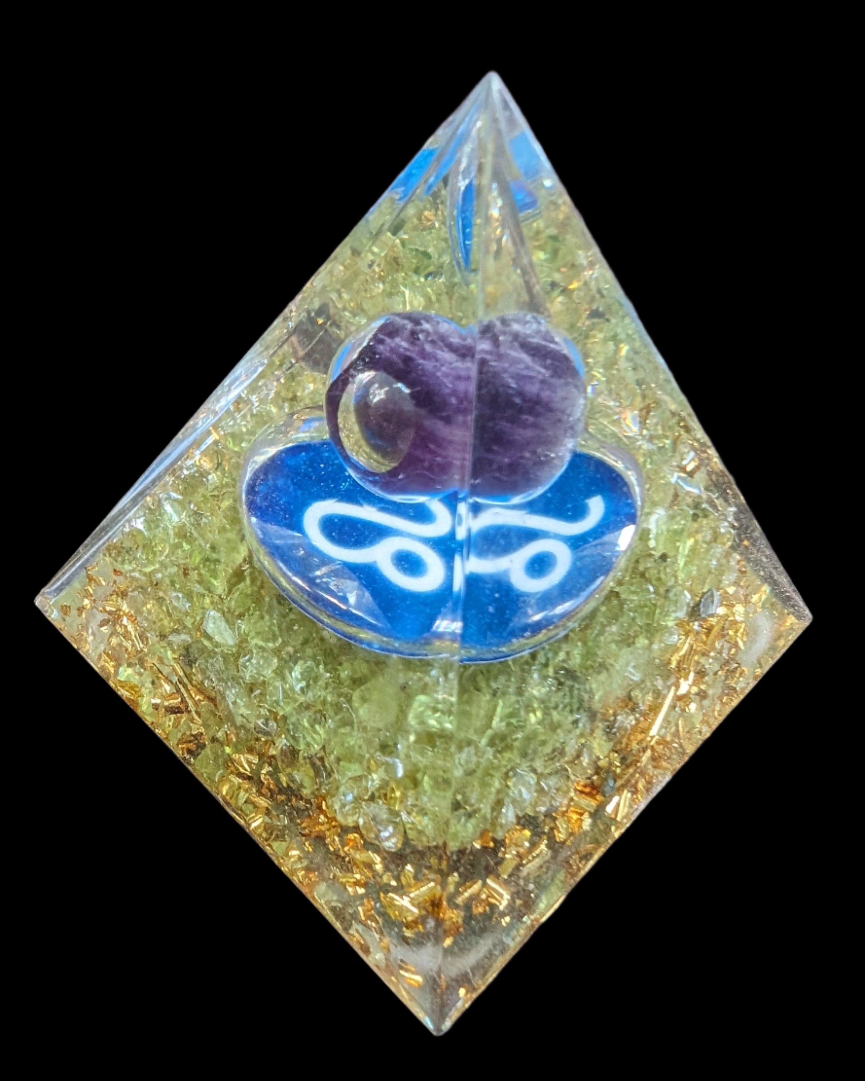 Orgone pyramid 63g - Rocks and Things Store