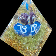 Orgone pyramid 63g - Rocks and Things Store