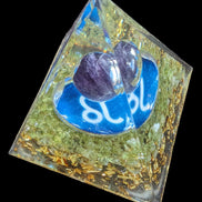 Orgone pyramid 63g - Rocks and Things Store