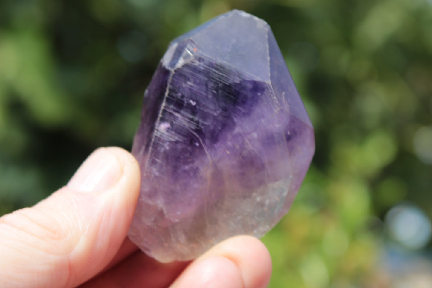 Amethyst crystal from Uruguay 87g