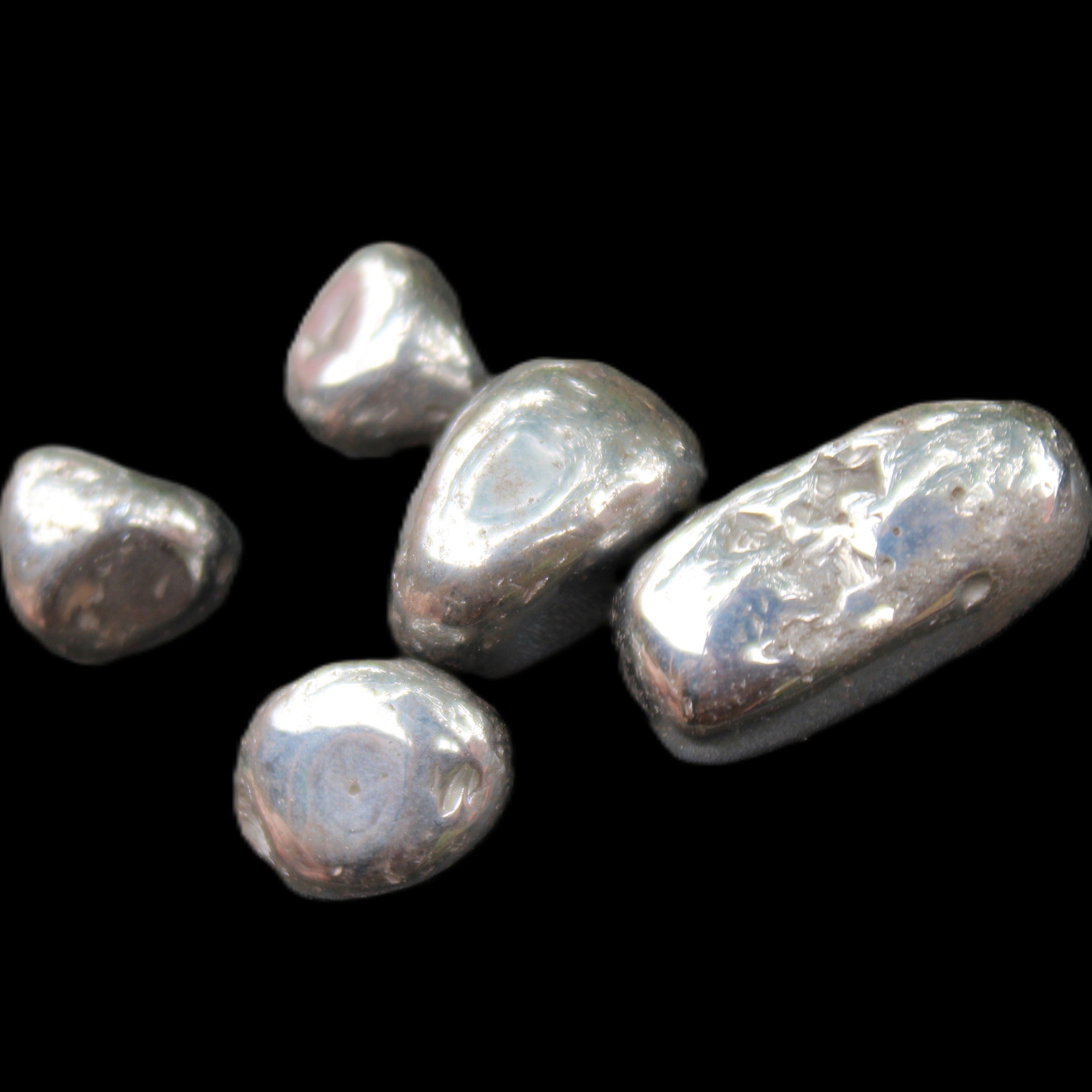 Hematite Terahertz 4/5 stones 10-11g in sunlight - Rocks and Things Store