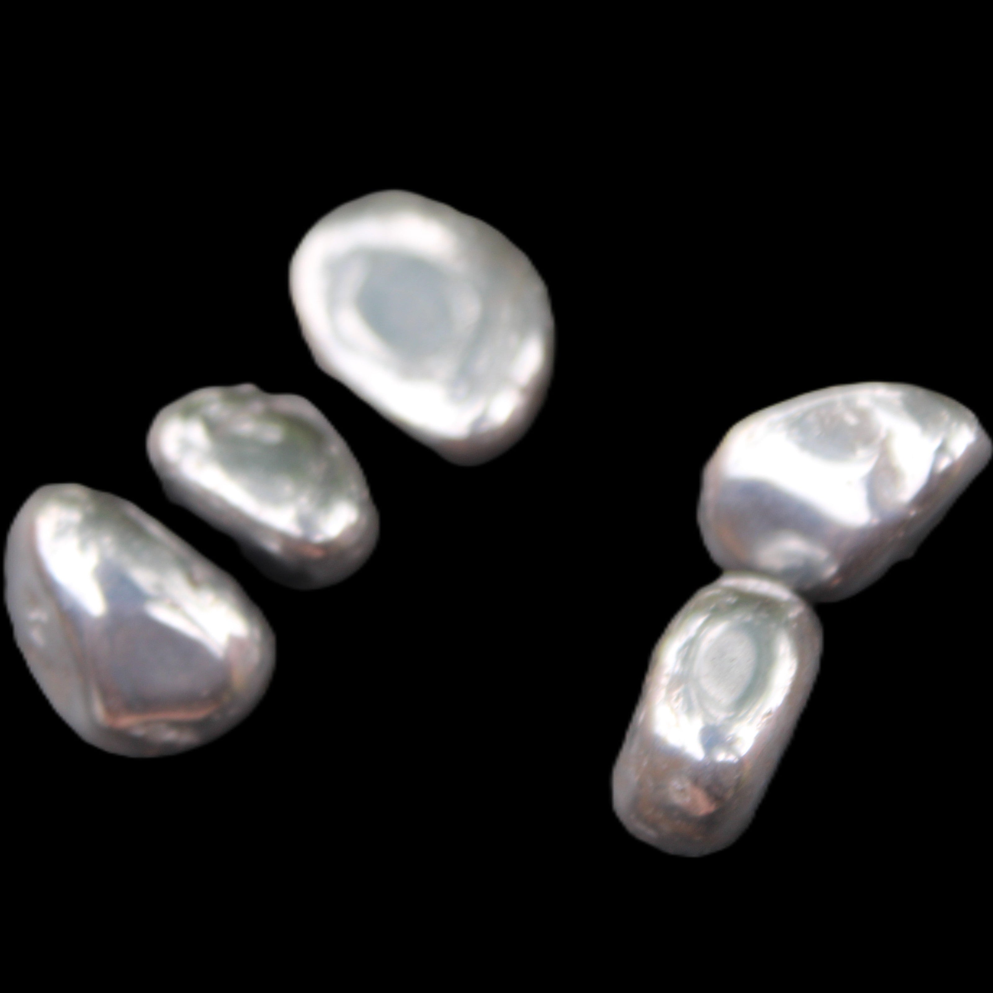 Hematite Terahertz 4/5 stones 10-11g in sunlight - Rocks and Things Store