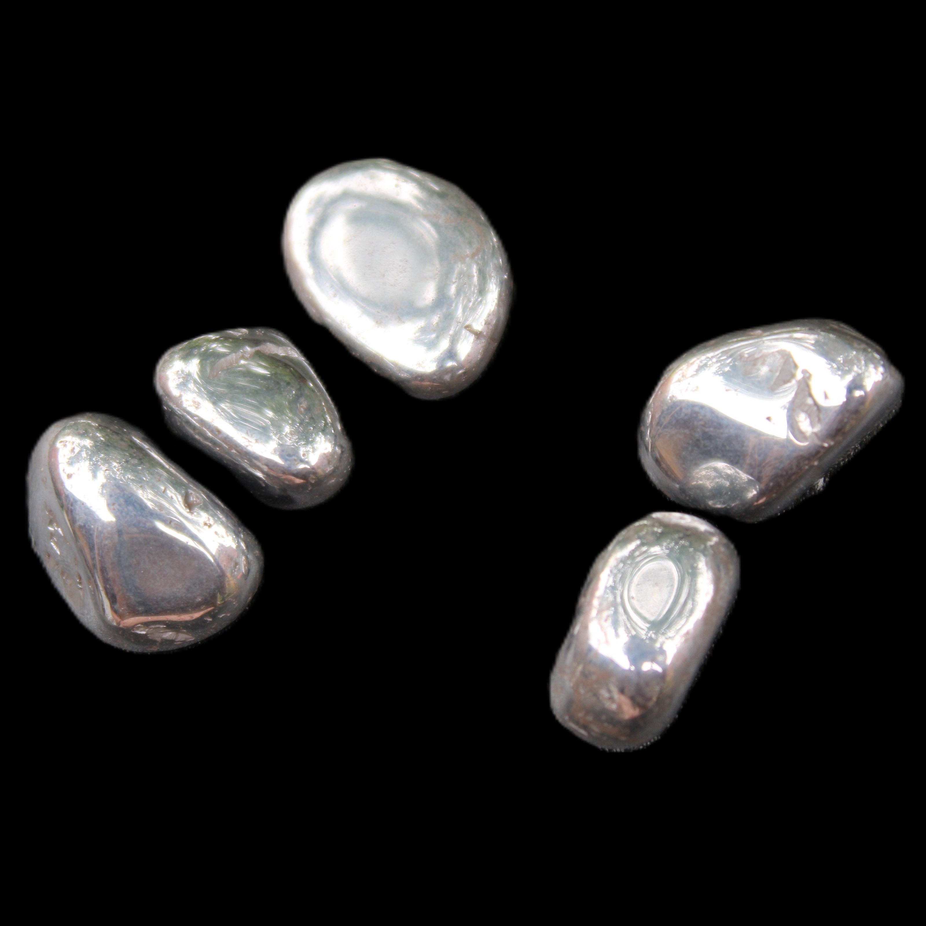 Hematite Terahertz 4/5 stones 10-11g in sunlight - Rocks and Things Store