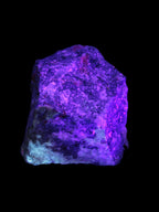 Natural Ruby Zoisite 418g in UV light