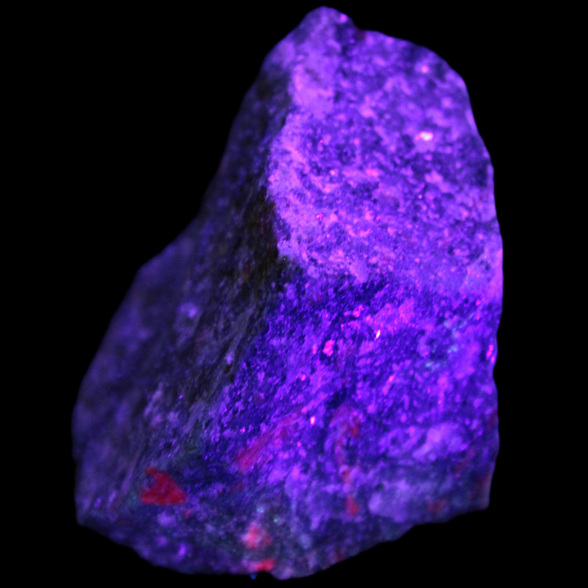 Natural Ruby Zoisite 418g in UV light