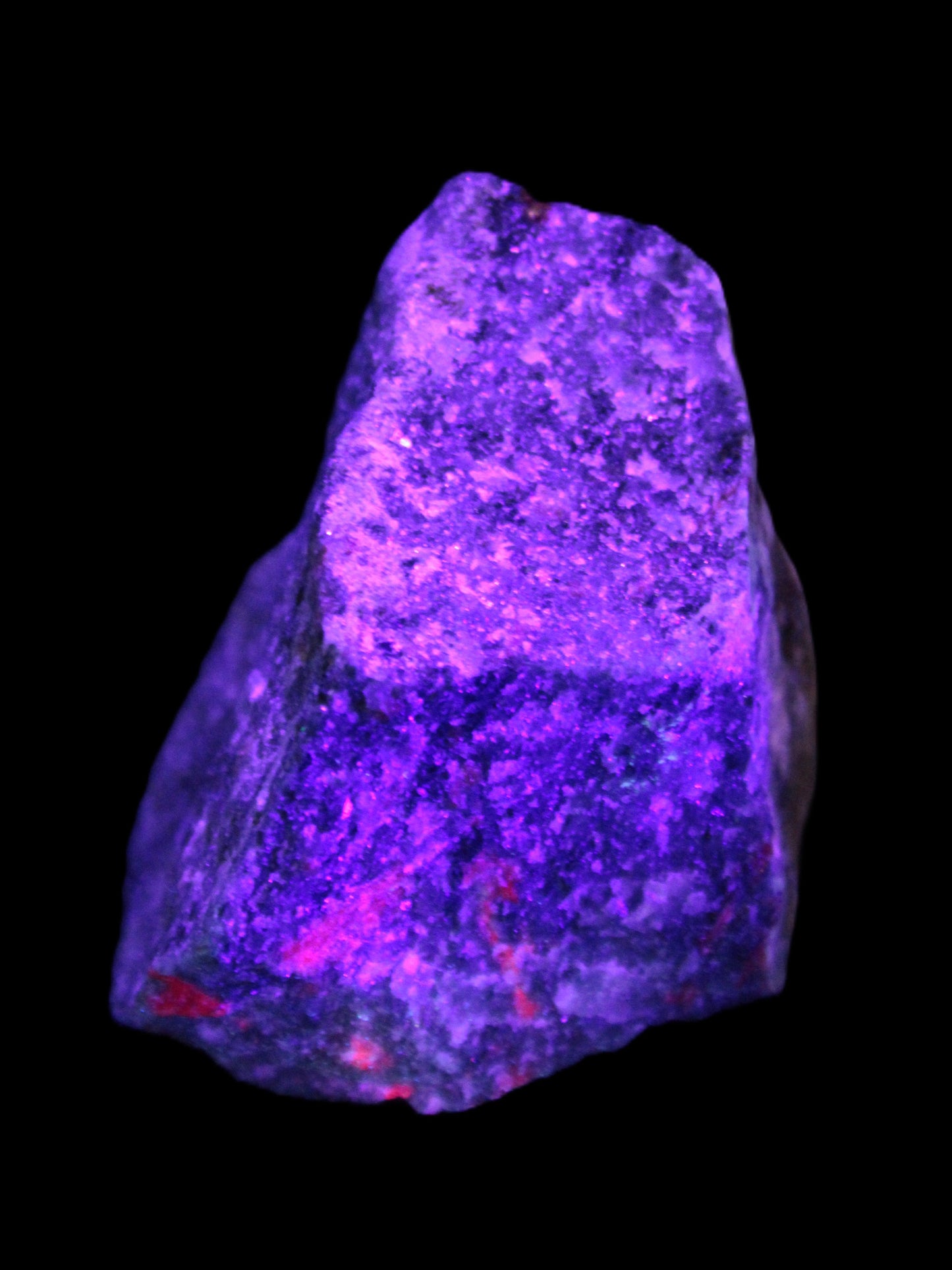 Natural Ruby Zoisite 418g in UV light