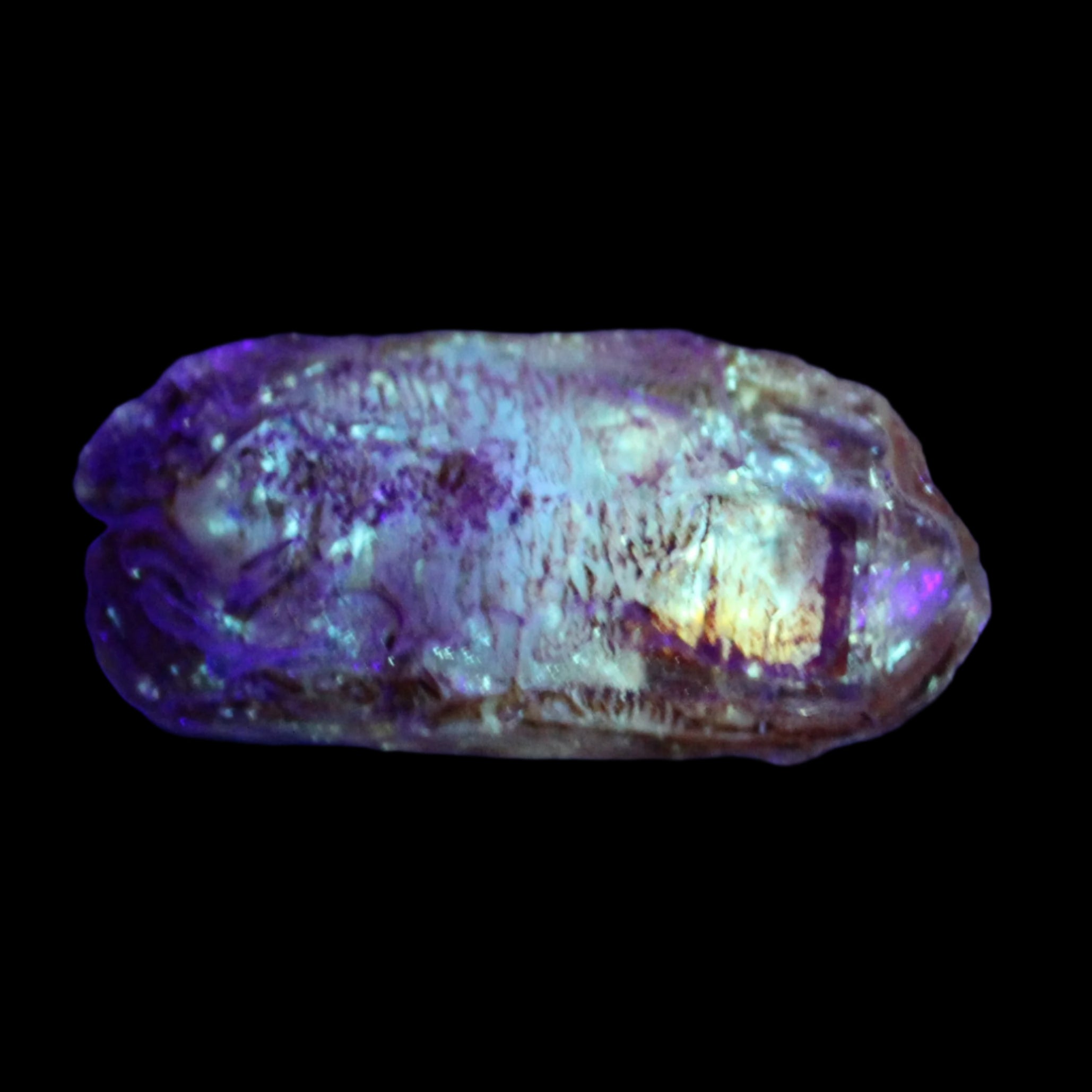 Fenster Diamond Quartz with petroleum fluorescence 30-35mm 10-12g in UV light - Rocks and Things Store