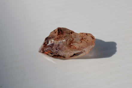 Fenster Diamond Quartz with petroleum fluorescence 30-35mm 10-12g Rocks and Things
