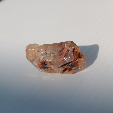 Fenster Diamond Quartz with petroleum fluorescence 30-35mm 10-12g Rocks and Things