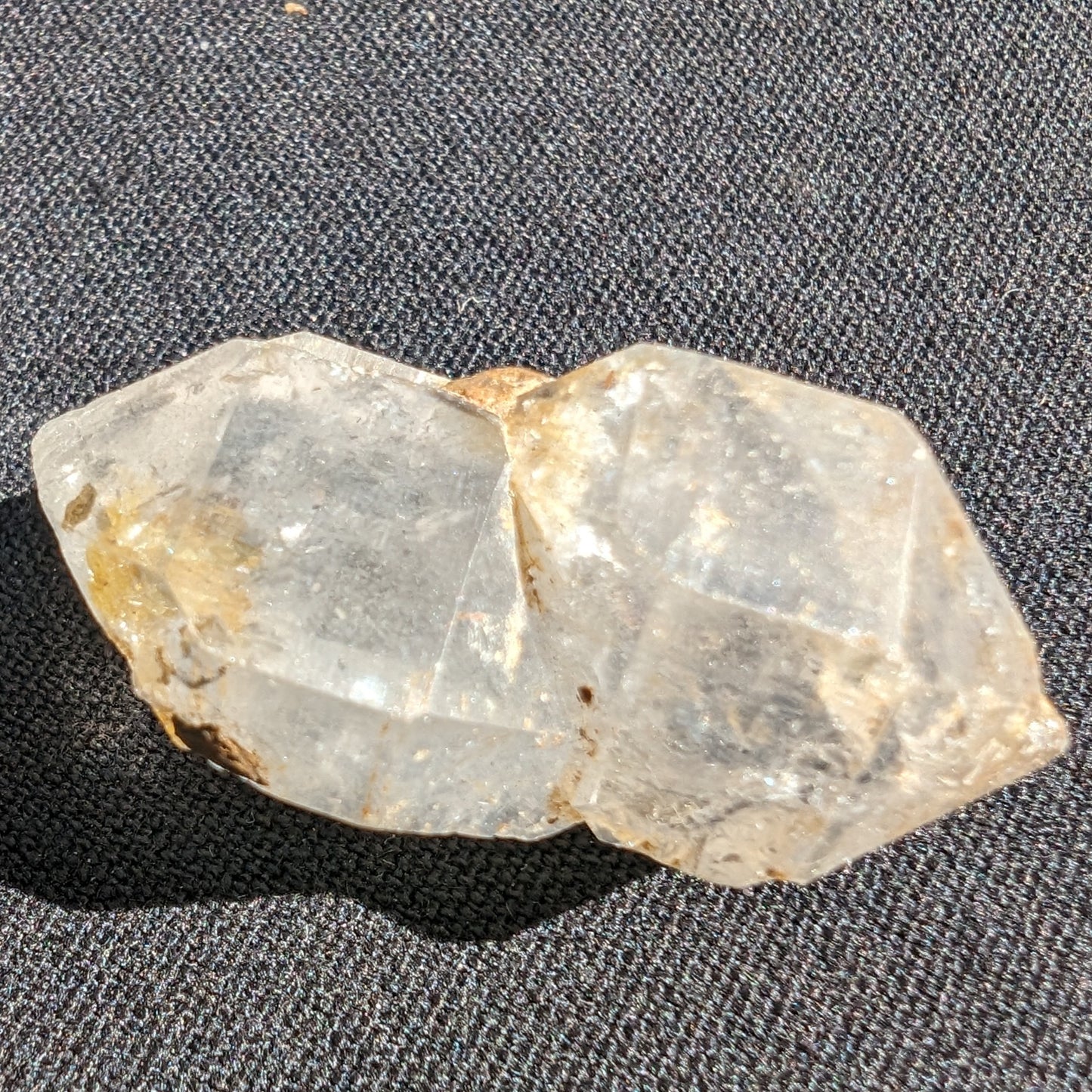 Herkimer Diamond Quartz with enhydro 80ct 16g
