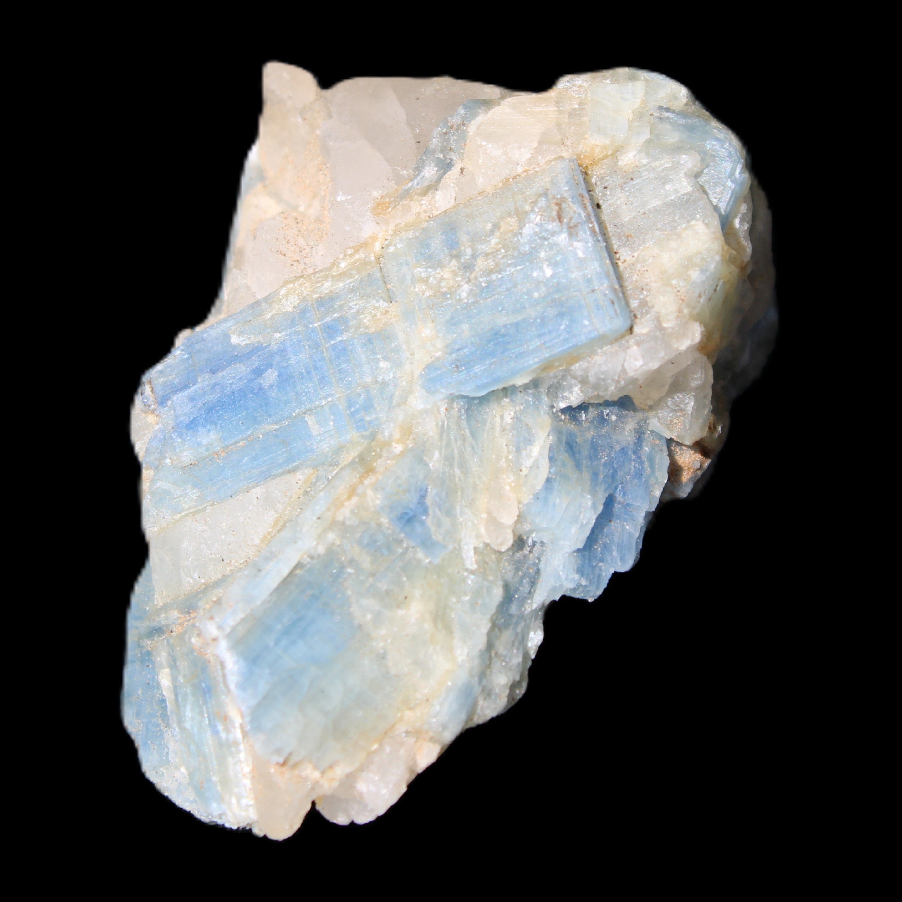 Kyanite 42g in sunlight - Rocks and Things Store