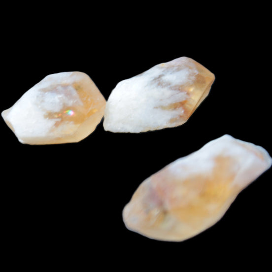 Citrine 2/3 crystals from Tibet 22-40mm 15g in sunlight - Rocks and Things Store