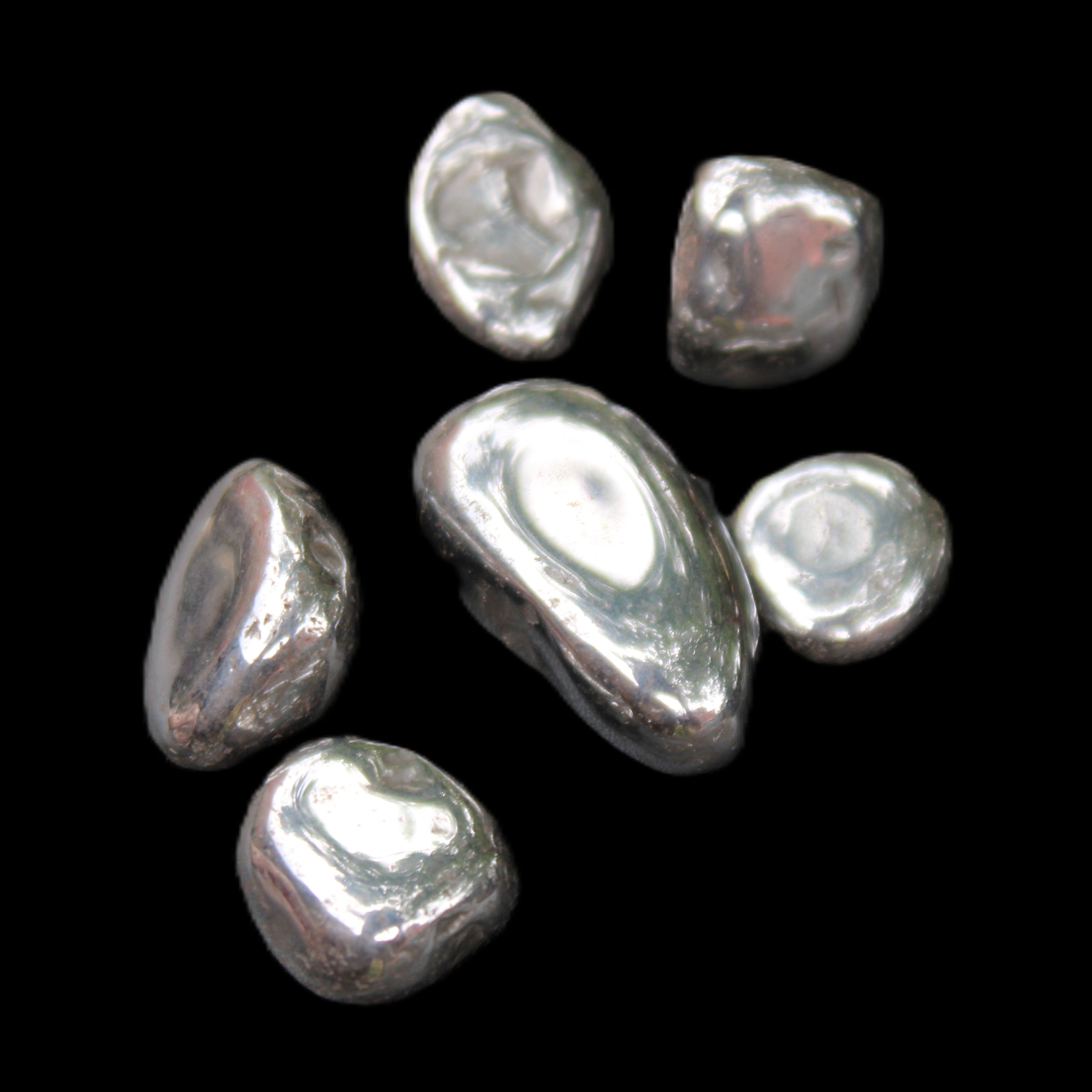 Hematite Terahertz 6-8 stones 10-11g in sunlight - Rocks and Things Store