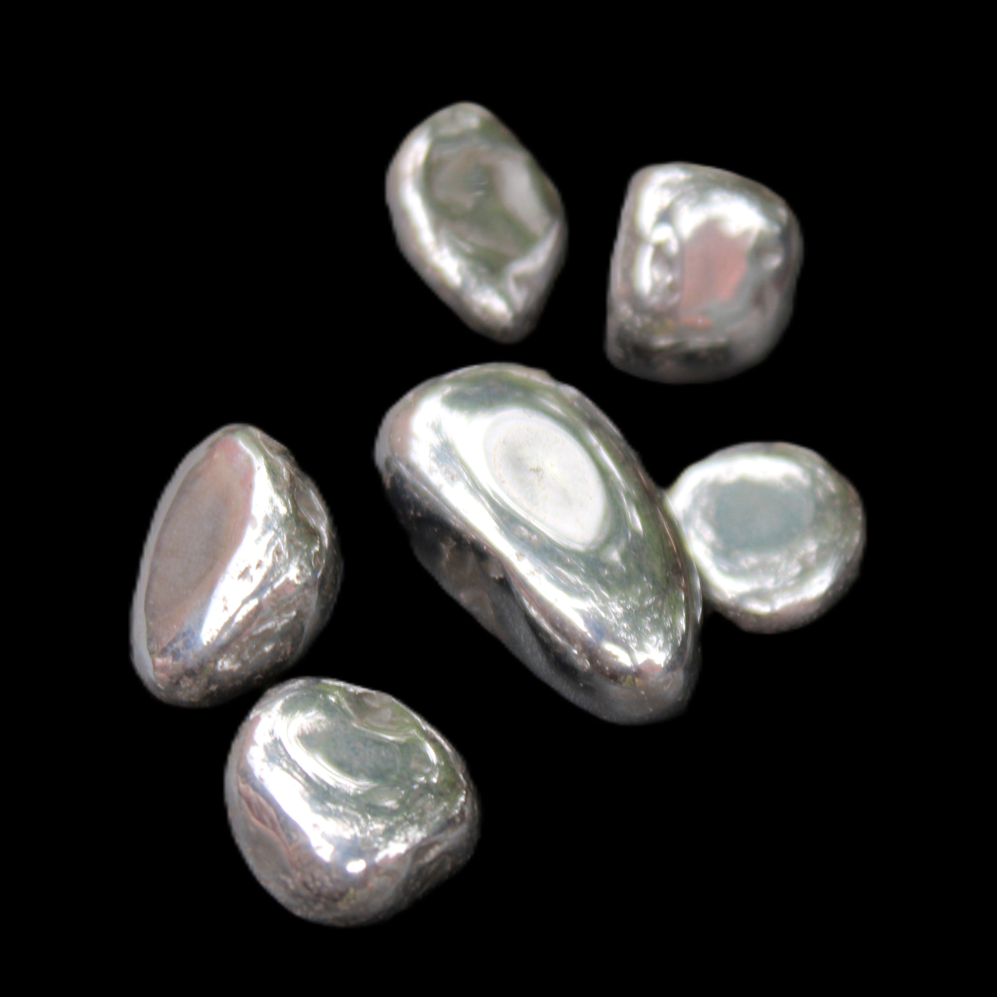 Hematite Terahertz 6-8 stones 10-11g in sunlight - Rocks and Things Store
