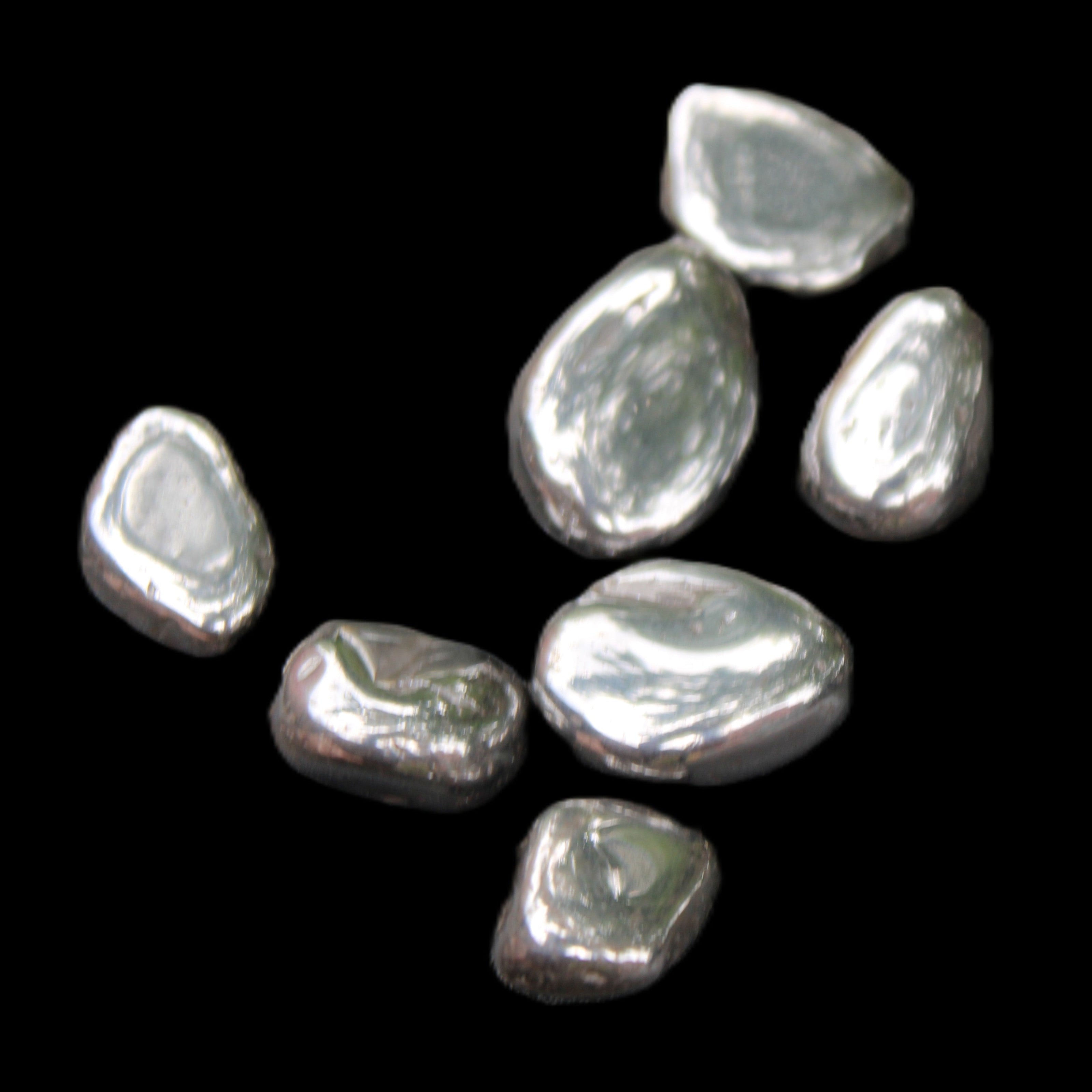 Hematite Terahertz 6-8 stones 10-11g in sunlight - Rocks and Things Store