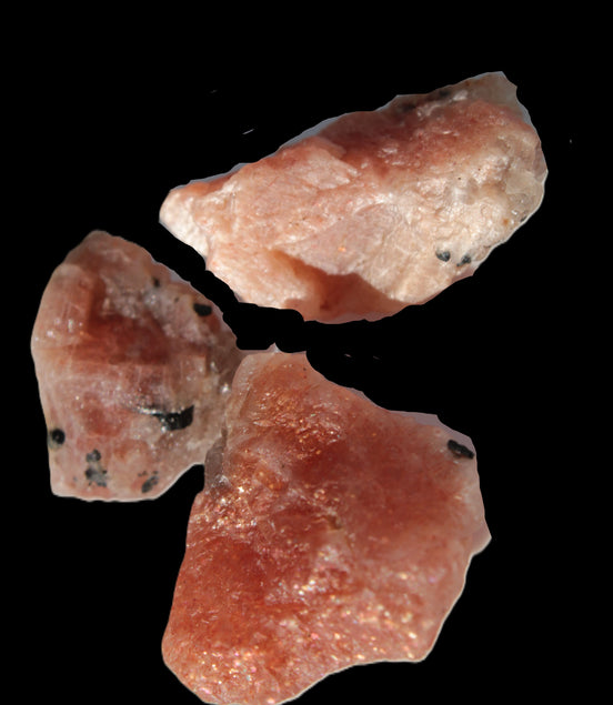 Strawberry Quartz from Arusha, Tanzania 2/3 crystal 8-13g in sunshine - Rocks and Things Store