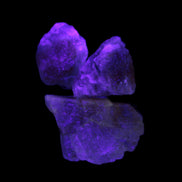 Strawberry Quartz from Arusha, Tanzania 2/3 crystal 8-13g in UV light - Rocks and Things Store