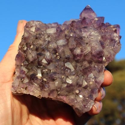 Amethyst geode cluster 517g