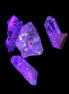 Fenster Quartz with fluorescence 4/5 crystals 5-8g in UV light