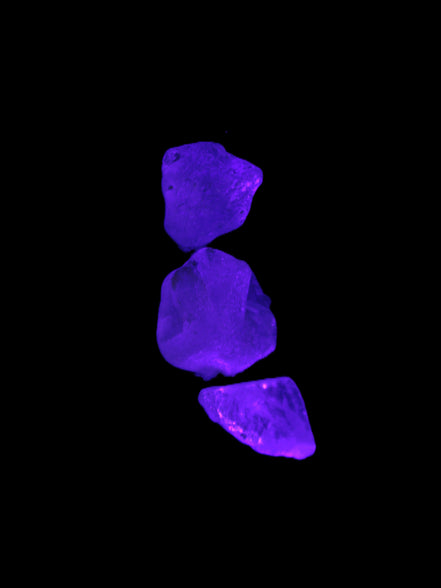 Blue Imperial Topaz 3 crystals from Brazil 10-12g in UV light