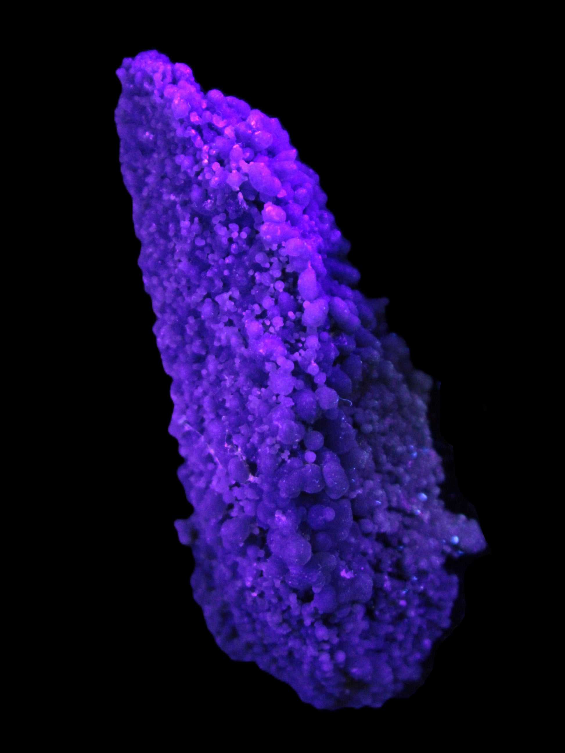 Purple Grape Agate botryoidal chalcedony 64g in UV light - Rocks and Things Store