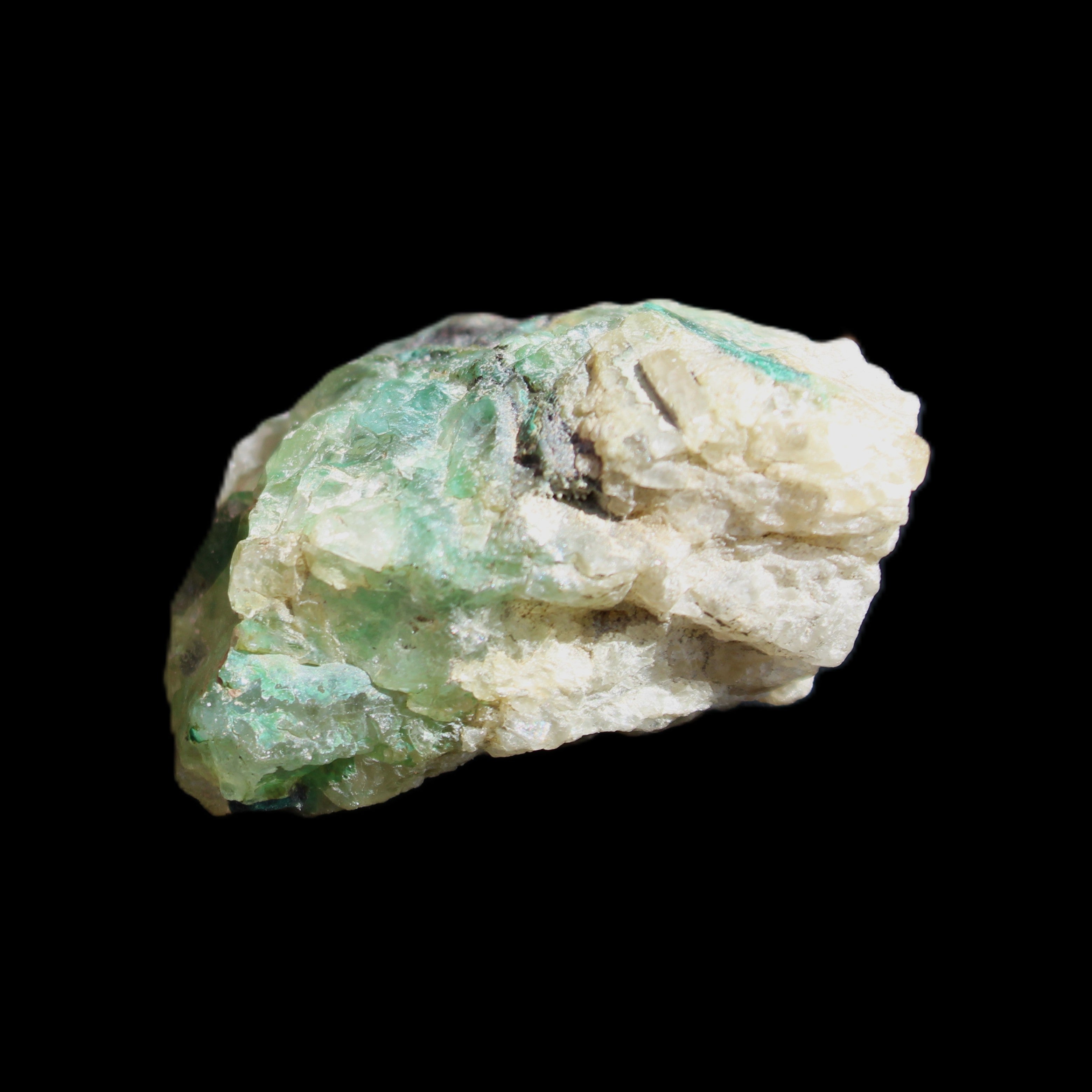 Emerald 116ct 43g in sunlight - Rocks and Things Store
