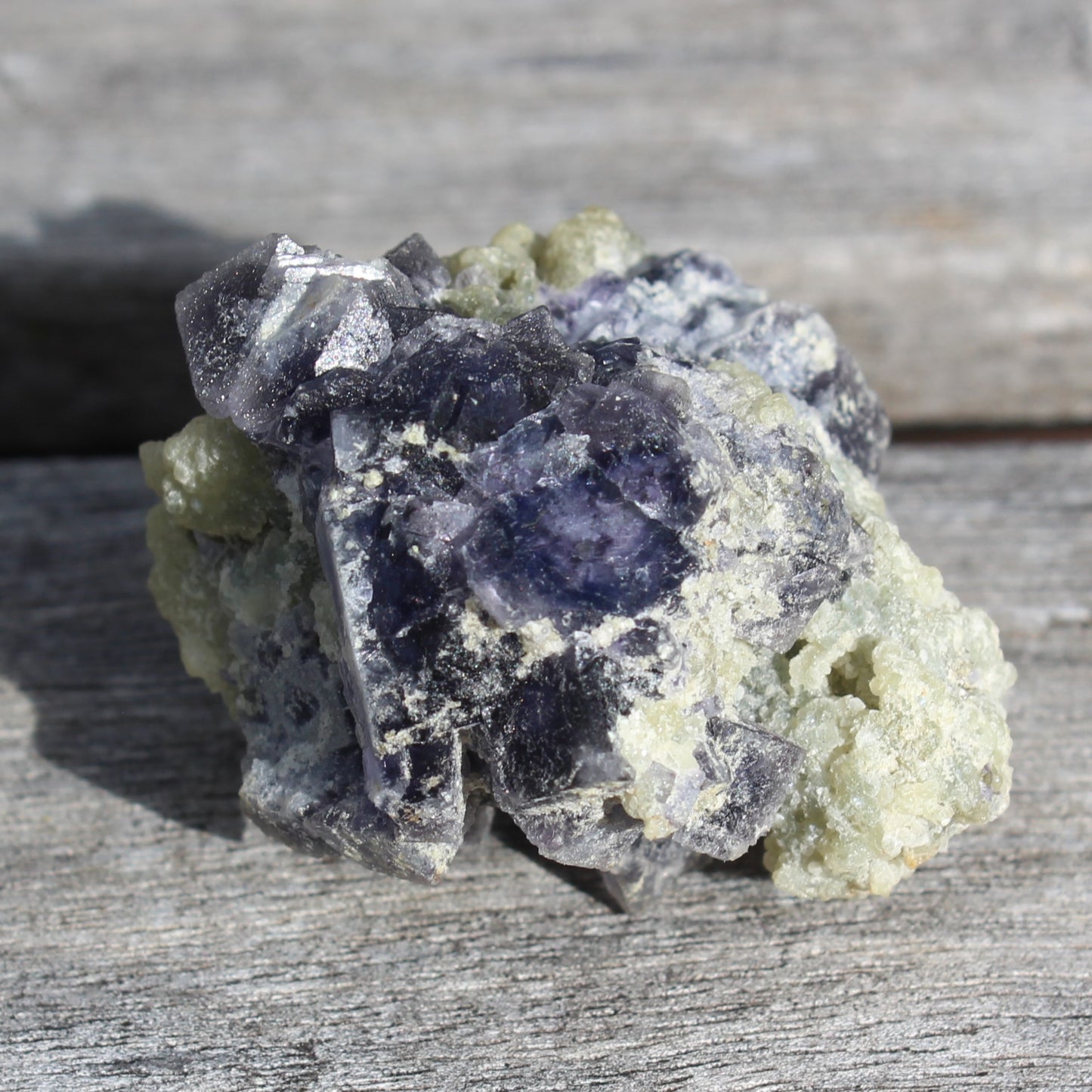 Blue phantom cubic Fluorite crystal with mica from China 31.5g