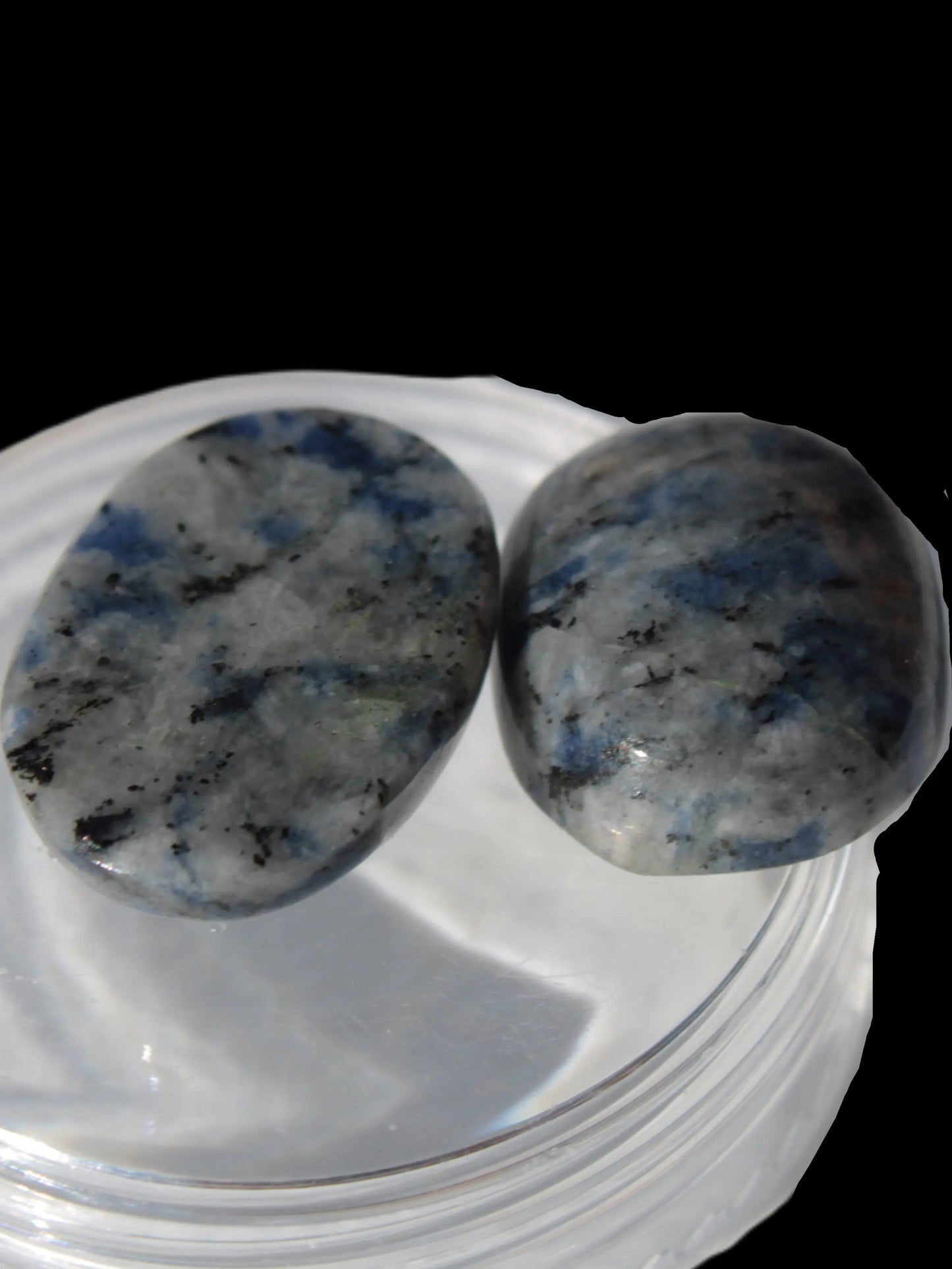 Sodalite 2 polished cabachons 13*17mm - 14*17mm  (2.7-2.9g each)  5.6/5.8g Rocks and Things