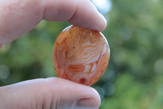 Crazy Silk Banded Agate from Madagascar 35g Rocks and Things