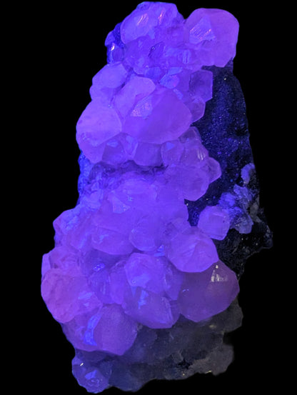 Sparkly Calcite fluorescent cluster 311.2g Rocks and Things