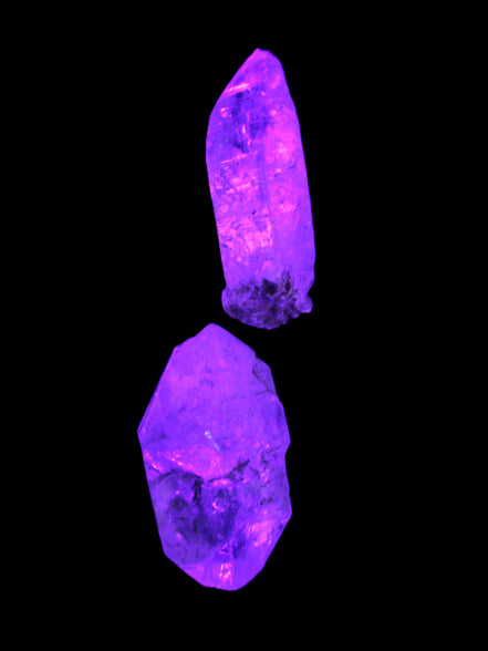 Two Fenster Quartz with hydrocarbons crystals 13-14g Rocks and Things