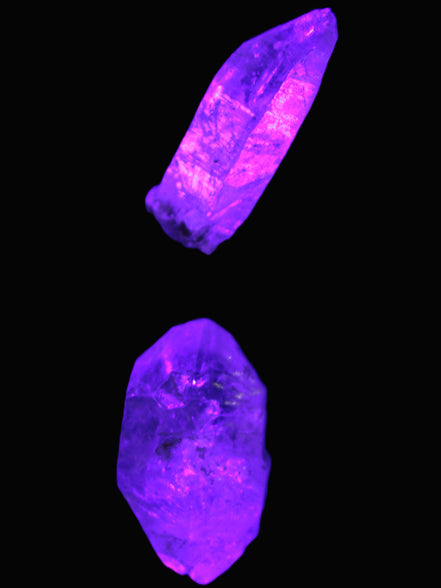 Two Fenster Quartz with hydrocarbons crystals 13-14g Rocks and Things