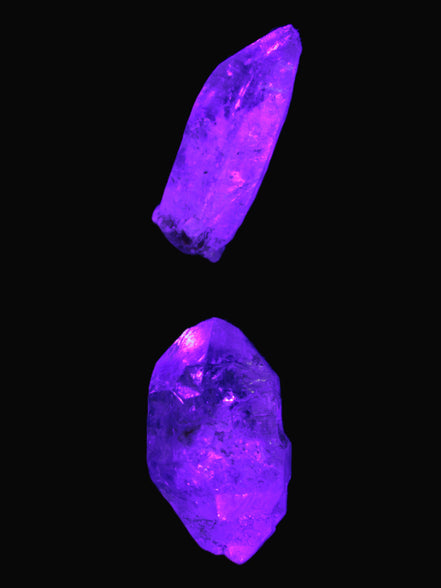 Two Fenster Quartz with hydrocarbons crystals 13-14g Rocks and Things