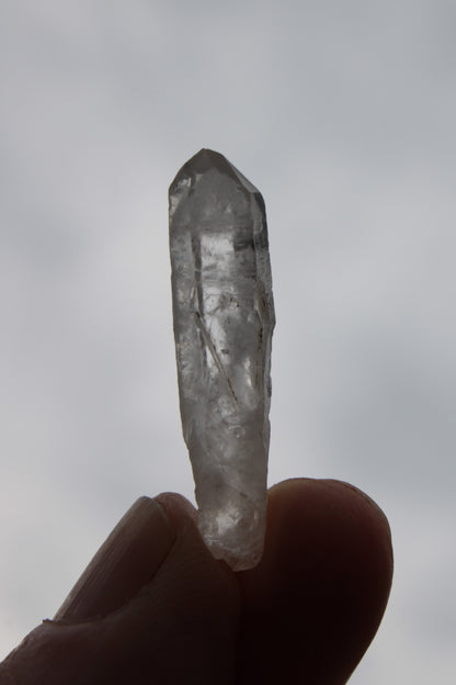 Quartz imprinted curved crystal 3.6g Rocks and Things