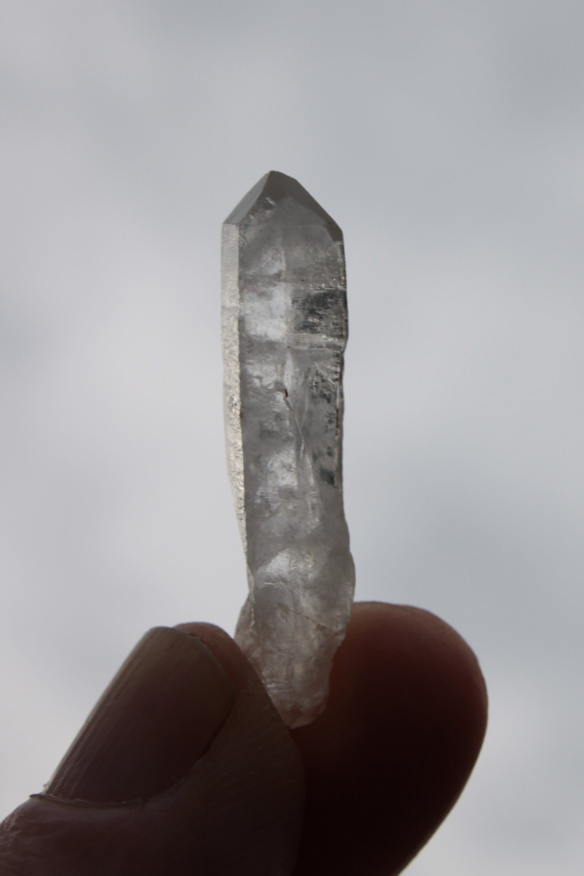 Quartz imprinted curved crystal 3.6g Rocks and Things