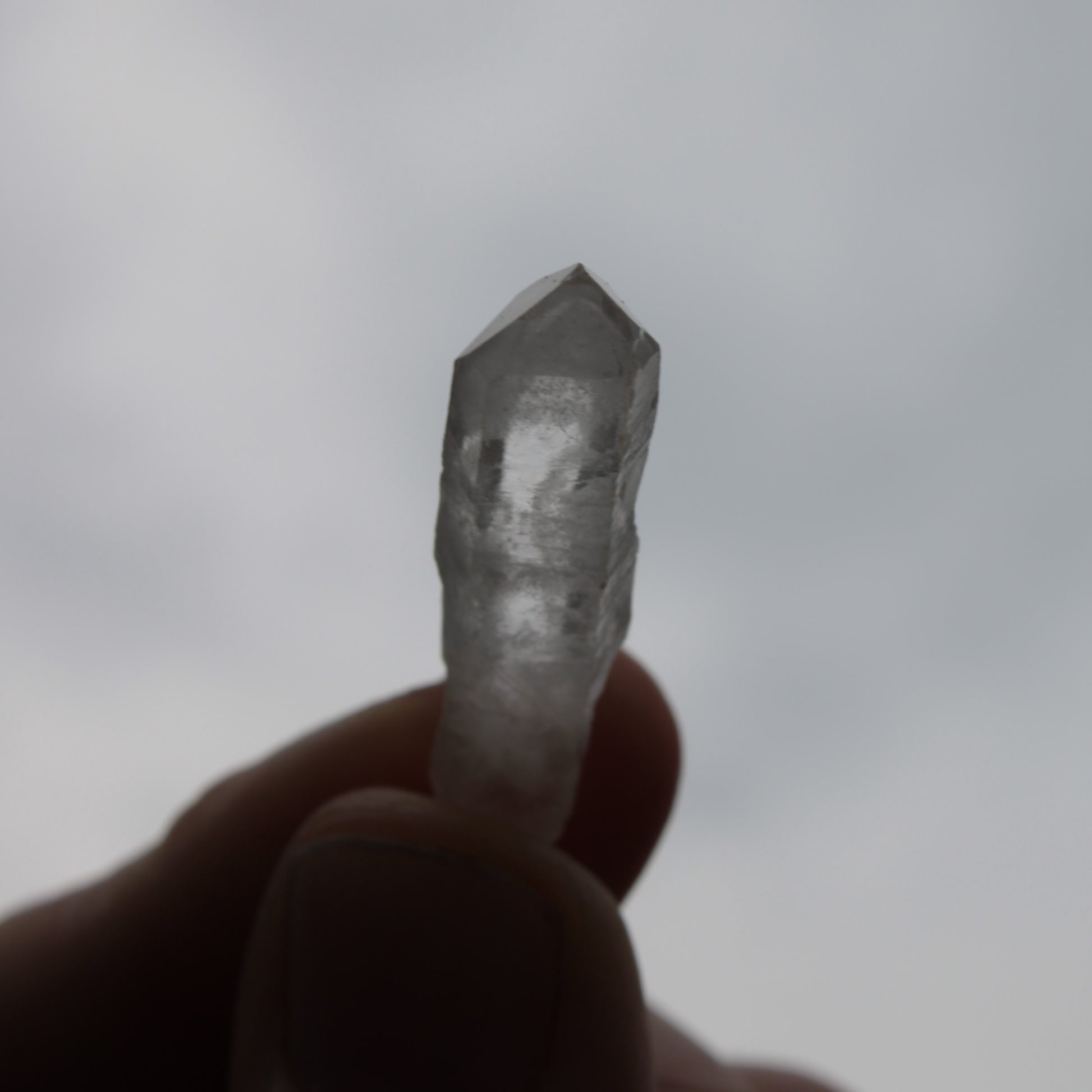 Quartz imprinted curved crystal 3.6g Rocks and Things