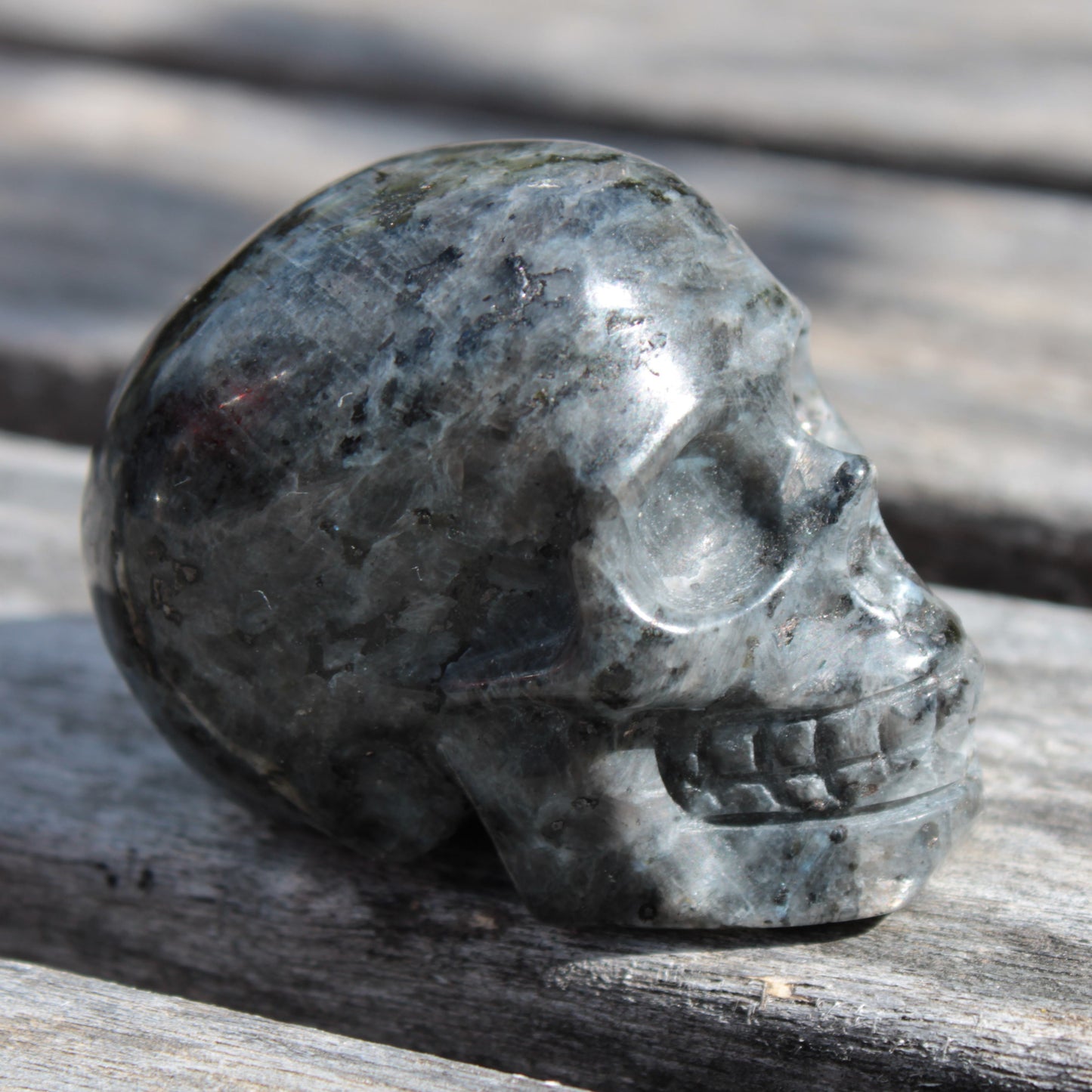 Larvikite hand-carved skull 117g