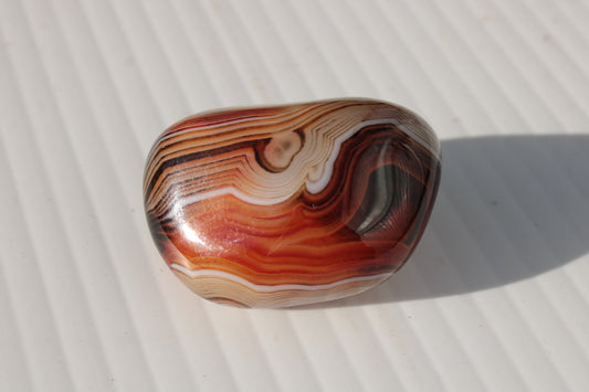 Crazy Silk Banded Agate from Madagascar 35g Rocks and Things