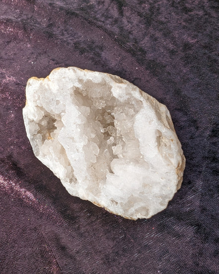 White Quartz sparkly crystal geode 244g Rocks and Things