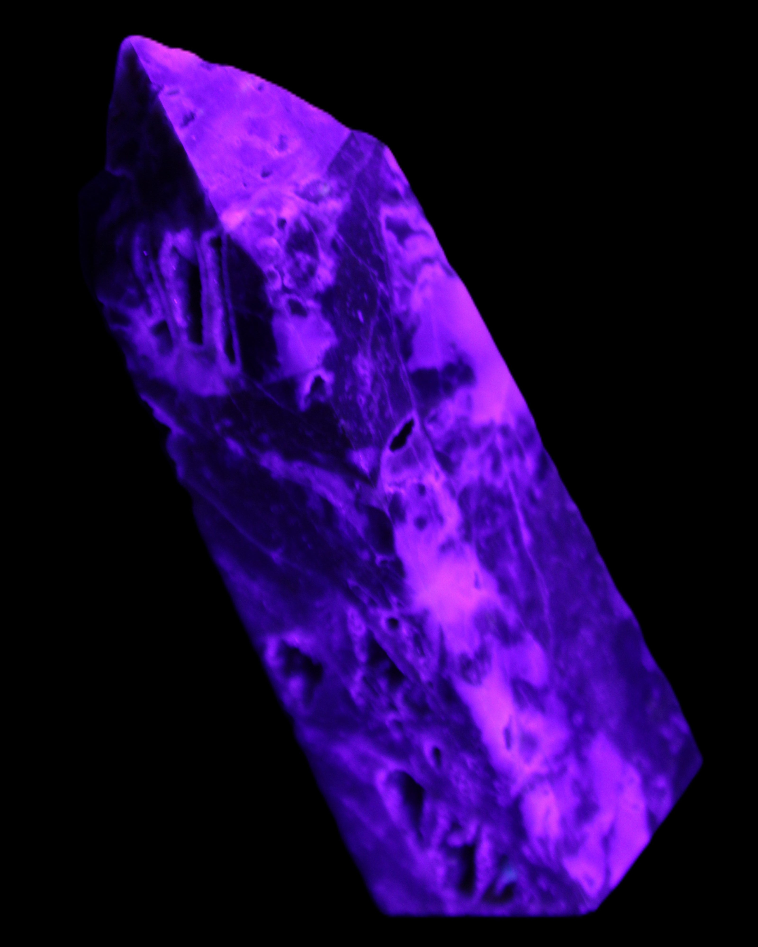 Sphalerite geode obelisk 105g in UV light - Rocks and Things Store