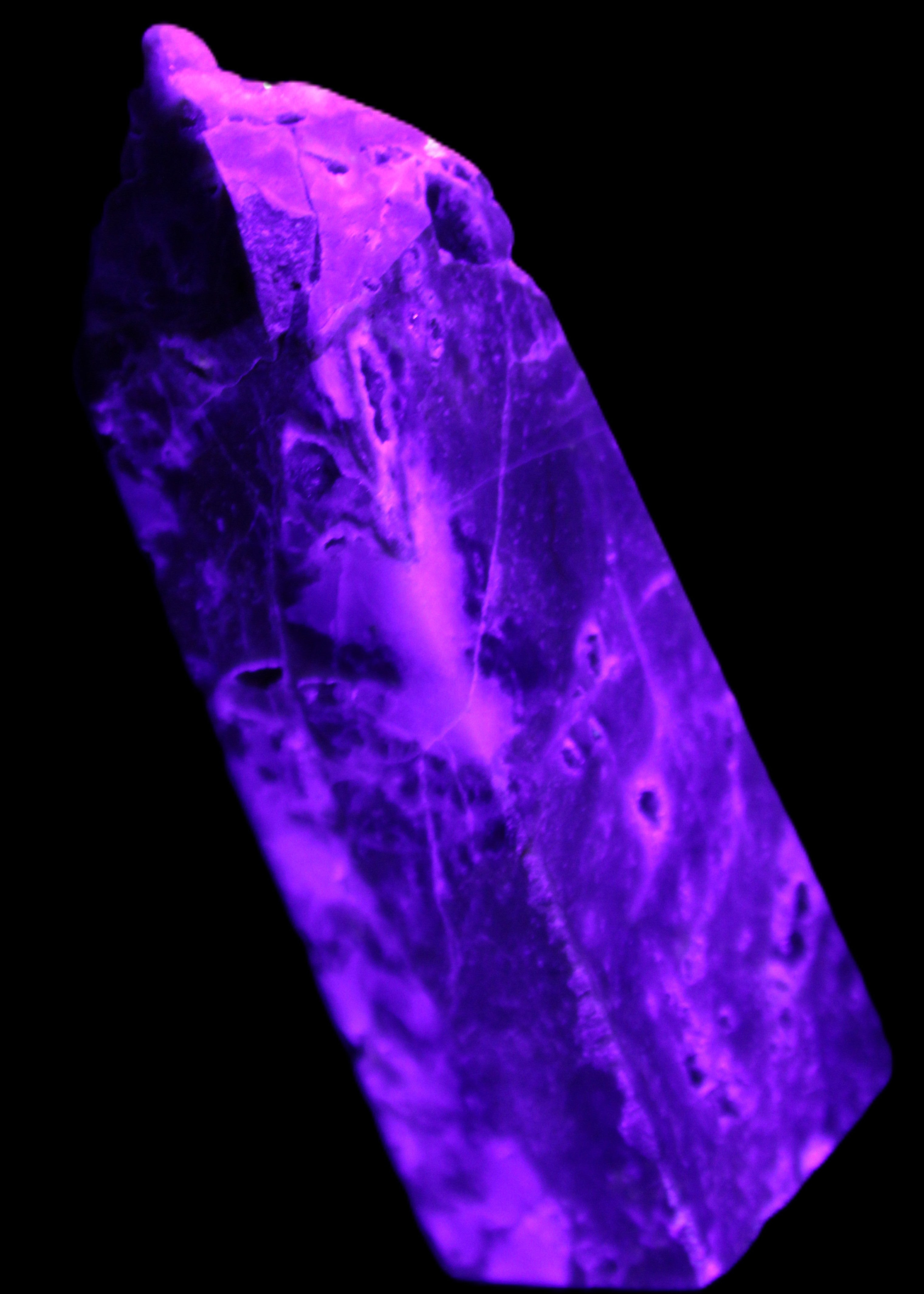 Sphalerite geode obelisk 105g in UV light - Rocks and Things Store